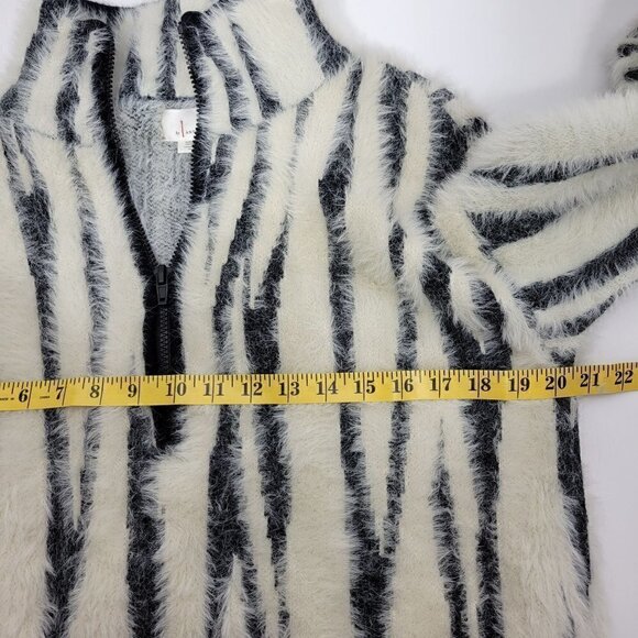 Anthropologie Women's Cindy Eyelash Half Zip Pullover Fuzzy Sweater Size S - Picture 15 of 15